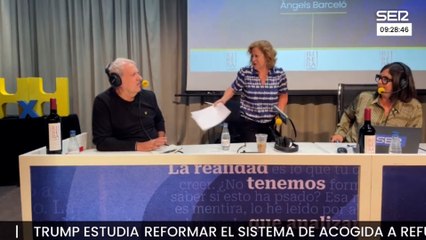 El choque de Javier Aroca con Berna González Harbour en la SER: "Yo no sé hacer la gallina"