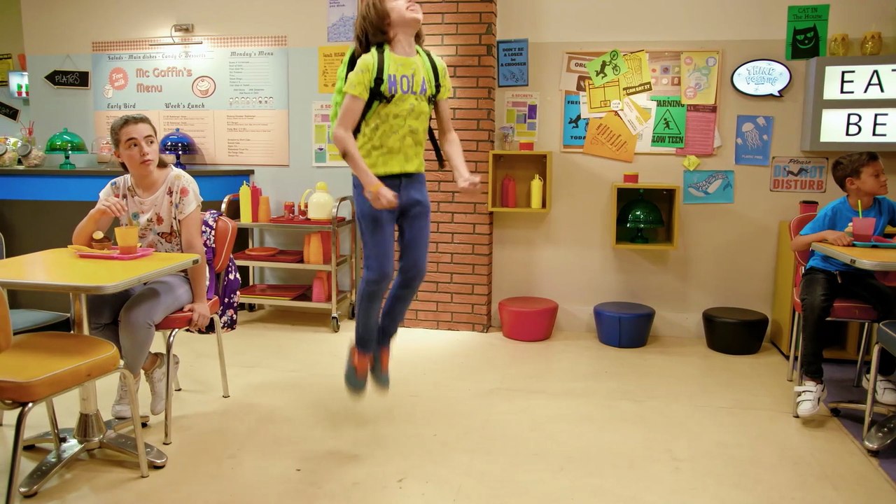 New School -  S03E025
