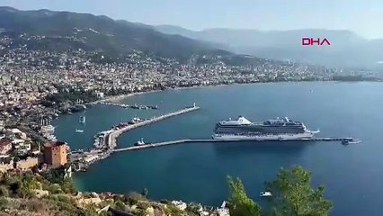 Denizden turist yağdı, son 12 yılın rekoru kırıldı
