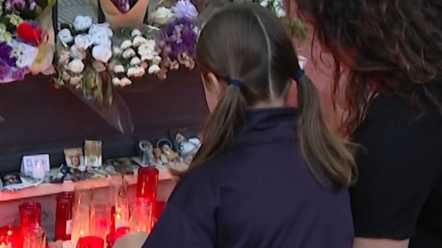 Concentración en Sevilla para homenajear a la menor que se suicidó tras un caso de 'bullying'