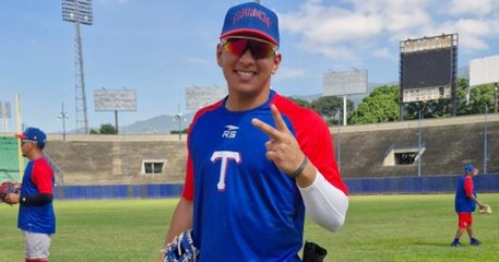 Jhader Areinamo y una joyita a la defensiva