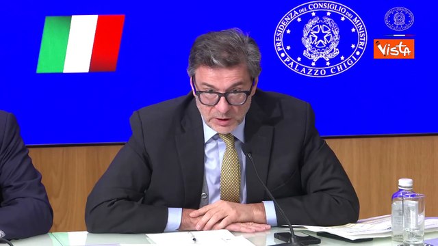 Manvra, Giorgetti: Impatto per banche sopportabile