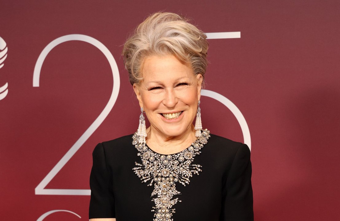 'Vor Lachen geweint': Bette Midler über 'Der Club der Teufelinnen'-Dreh mit Diane Keaton