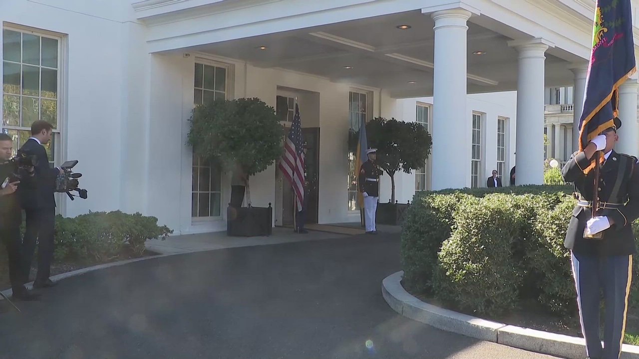 Trump Meets Zelensky at the White House with a Stern Expression