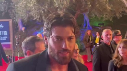 Festa del Cinema di Roma, tutti pazzi per «Sandokan»: bagno di folla per il red carpet di Can Yaman all'Auditorium