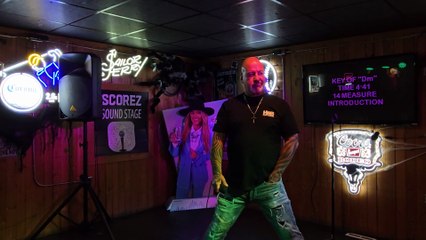 ALICE COOPER - POISON (PERFORMED LIVE AT SCOREZ)