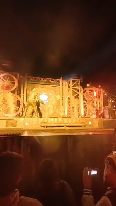 Un show d'Halloween impressionnant !