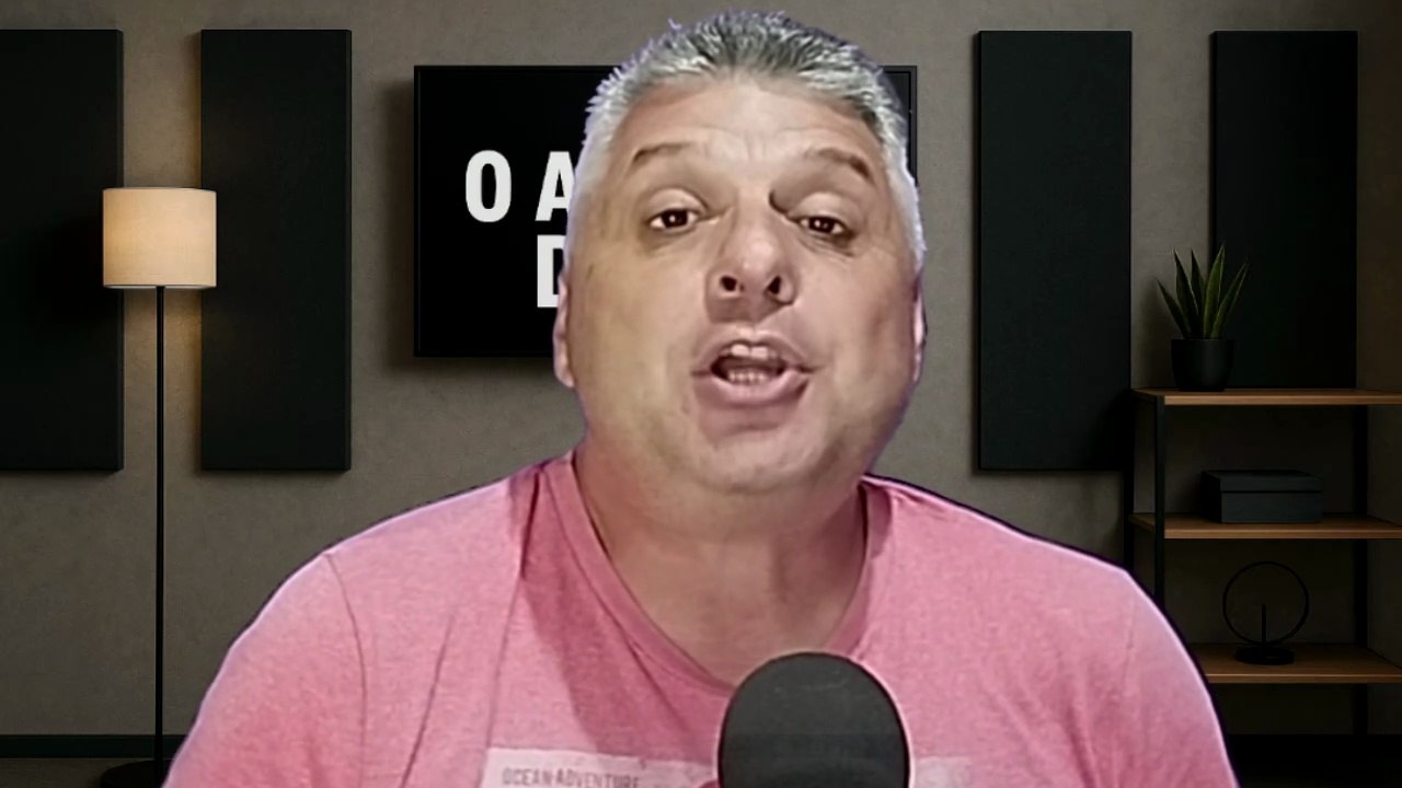 Mulher é encontrada morta, com uma faca cravada no pescoço