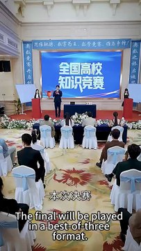 She was overjoyed to share the good news of the Gaokao, but her biased family forced her to give the acceptance letter to her scumbag sister. She immediately broke off relations and left home. On the day of the quiz, she exposed her scumbag sister's ugly