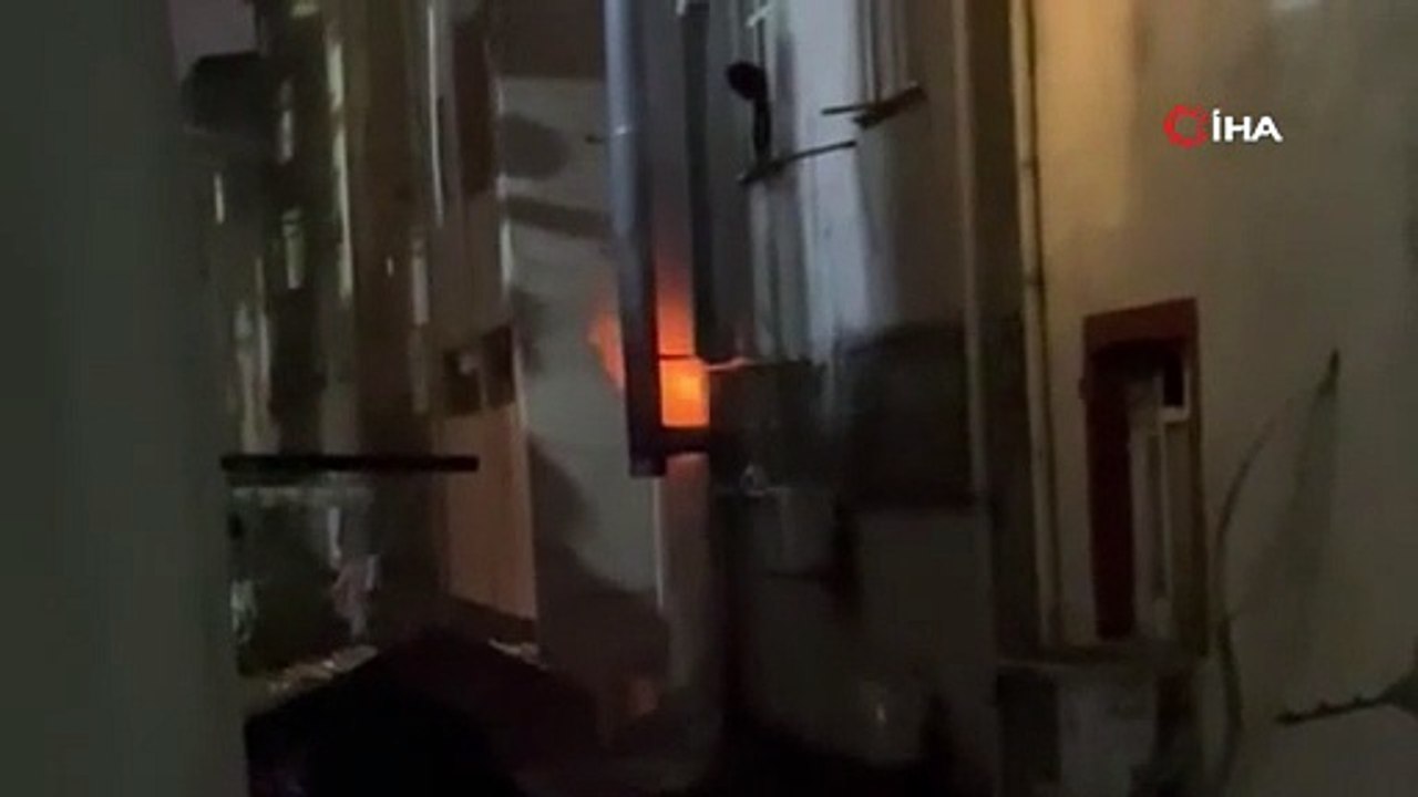 Sultangazi'de kebap salonu yandı!