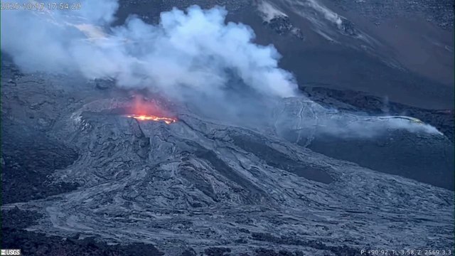 Kilauea Volcano UNLEASHES MASSIVE LAVA FLOWS Across Hawaii