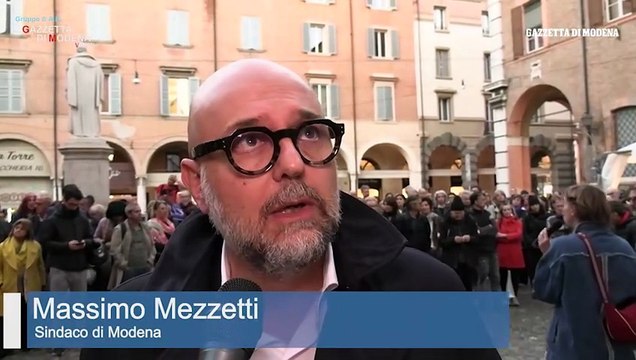 Attentato a Sigfrido Ranucci, il presidio a Modena sotto la Ghirlandina