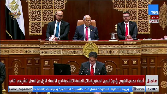 الكاتب الصحفي محمد شبانة يؤدي اليمين الدستورية نائباً في مجلس الشيوخ