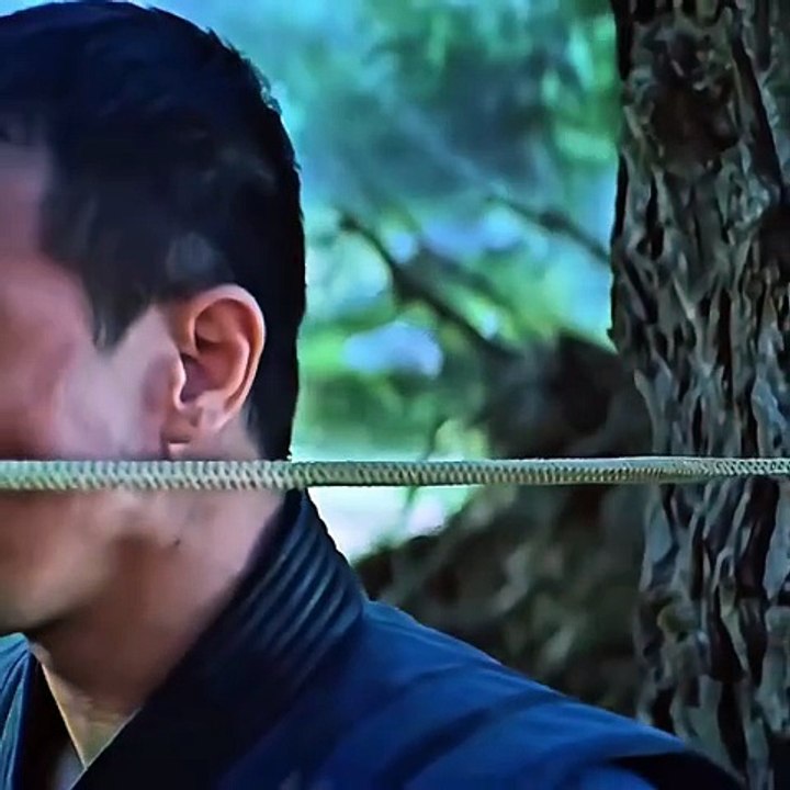 SUB-ZERO vs SCORPION? | INSANE MARTIAL ARTS FIGHT SCENE! (Mortal Kombat Fan Film?)