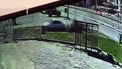 Duvara çarpan ehliyetsiz sürücünün planını güvenlik kamerası bozdu