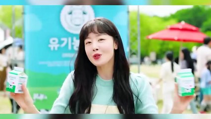 Mafia Boss Fall in love with a babysitter Girl