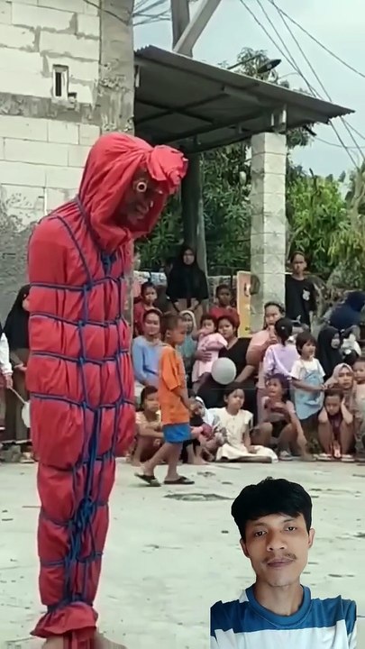 AN UNUSUAL CARNIVAL