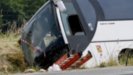 Tragedia en Brasil: 15 muertos en aparatoso accidente de bus