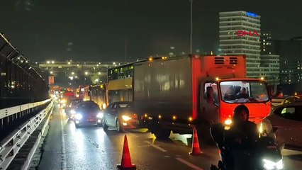 Bayrampaşa'da makas attığı iddia edilen sürücü zincirleme kazaya neden oldu