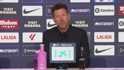 Simeone ‘carga’ contra el arbitraje a su manera