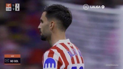 Así fue la revisión VAR del gol anulado a Baena: "Libre indirecto por interferencia"