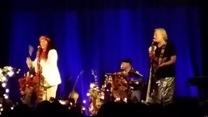 EUROGLIDERS (BERNIE LYNCH & GRACE KNIGHT) - No Action (Live 2014)