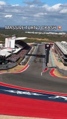 🔥 Samedi explosif à Austin !Verstappen s’impose sur le Sprint et partira en pole demain 🇳🇱💪McLaren craque : Piastri et Norris s’accrochent dès le départ 😬Un samedi plein de rebondissements avant la course de dimanche 👀