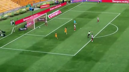 ¡Thembi Kgatlana abre el marcador!