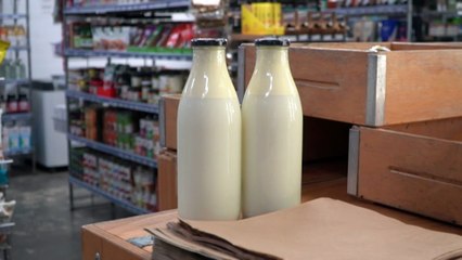 Public health experts warn against raw milk social media trend