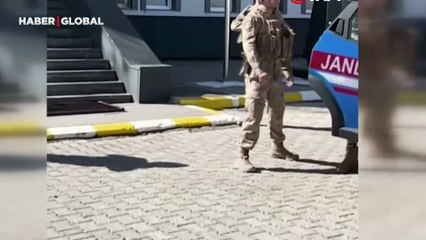 Türk bayrağına ayak basılan paylaşımı beğenmişti, gözaltına alındı