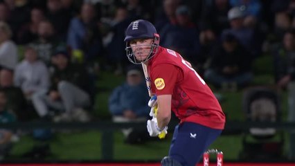 Brook hits New Zealand for six five times as England run riot