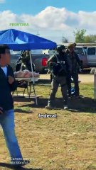 Agentes ICE sacan a persona de baño portátil en redada