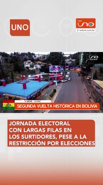 Las filas en los surtidores continúan mientras los conductores esperan para abastecerse pese a las restricciones de circulación por elecciones