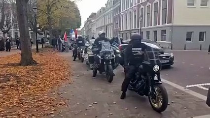 Motoristët drejt Hagës