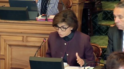 El Gobierno francés confirma un robo en el Louvre y declara el cierre provisional del museo