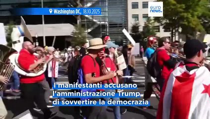 Le proteste 'No Kings' contro Trump riempiono le strade negli Stati Uniti