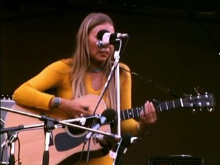 Big Yellow Taxi - Joni Mitchell (acoustic)