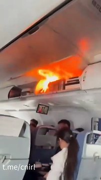 La batterie d'un chargeur prend feu dans un avion Airbus