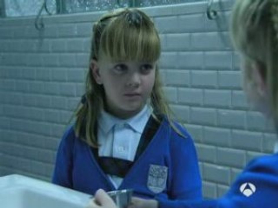 Luis Merlo en El Internado 12-Ver para creer