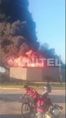 Santa Cruz: Incendio afecta un taller en el octavo anillo