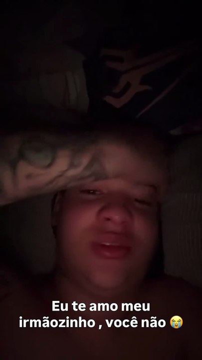 Cantor baiano lamenta morte de funcionário que se afogou durante gravação de clipe em lancha