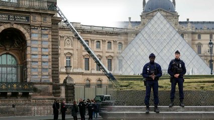 Francia: Ladrones roban joyas de Napoleón y la Emperatriz Josefina en museo de Louvre en París