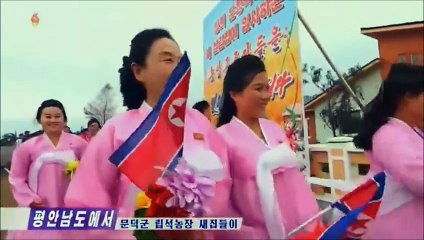 Mudança para novas moradias na Fazenda Ripsok do condado de Mundok