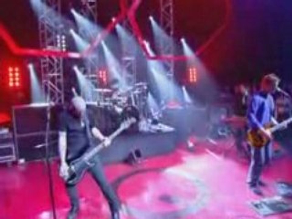 Queens Of The Stone Age - No One Knows (Live Jools Holland 2