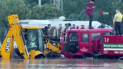 Denizde hortum çıktı, eğitime ara verildi!