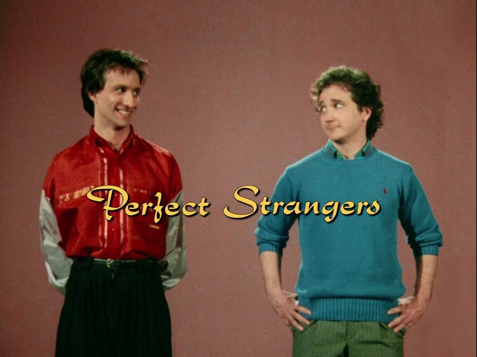 Primos lejanos - 1x05 - Tome un cheque - HD 1080