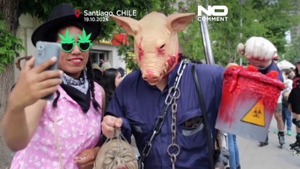 Miles de caminantes se unen a la 'Zombie Walk Santiago 2025' en honor al la cultura de terror
