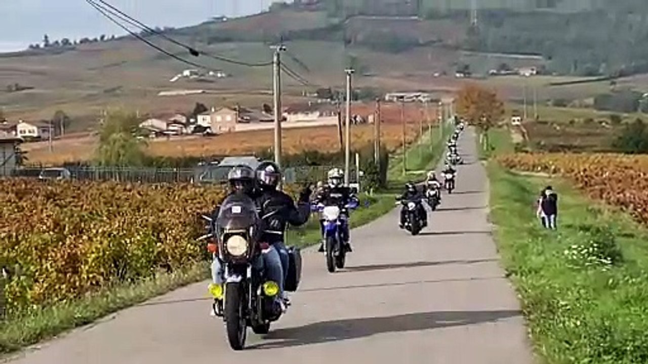 Des centaines de motards de St-Amour à Juliénas