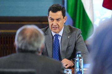 El PP de Moreno Bonilla podría perder la mayoría absoluta según el CIS andaluz