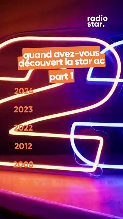 🎤✨ Ils ont tous levé les bras en chantant l’hymne de leur promo.  Et nous ? On était devant la télé, en pyjama, à tout donner sur des refrains devenus cultes. Oui, même vous qui dites “j’regardais pas la Star Ac” 👀  👉 1ère partie : de 2024 à 2007  👇 E